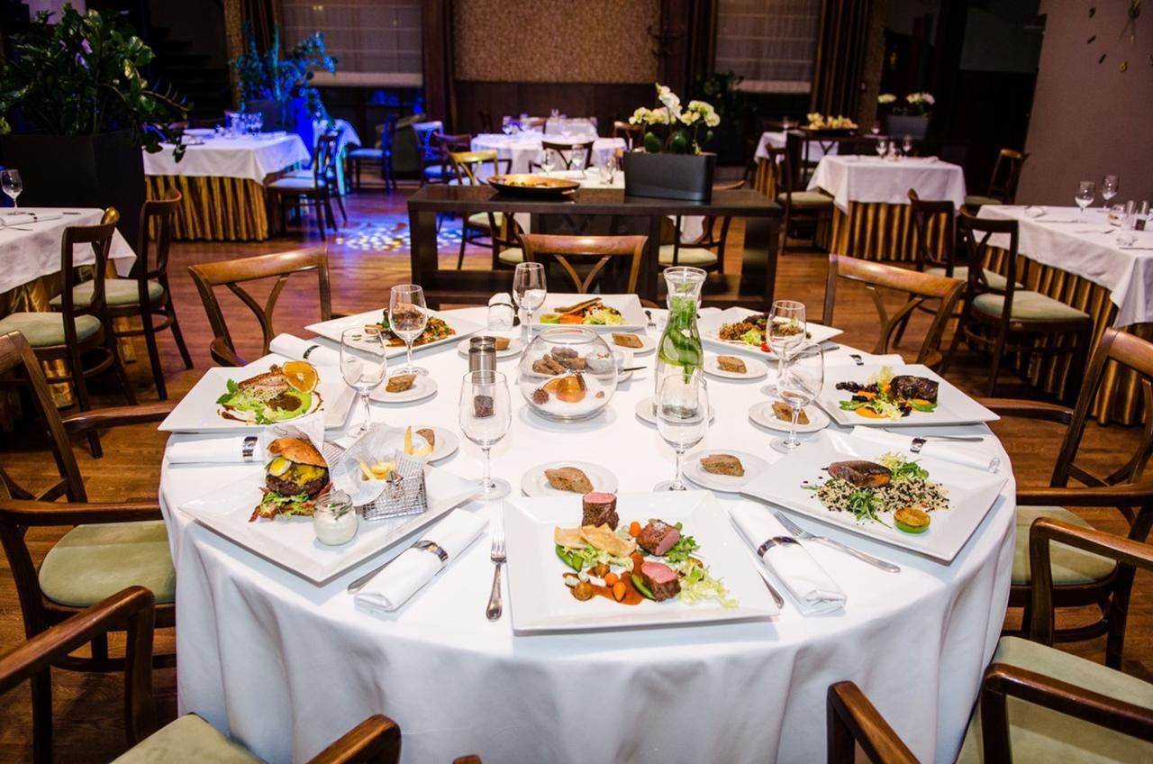 Hejtmansky Dvur Hotel Slany Ngoại thất bức ảnh